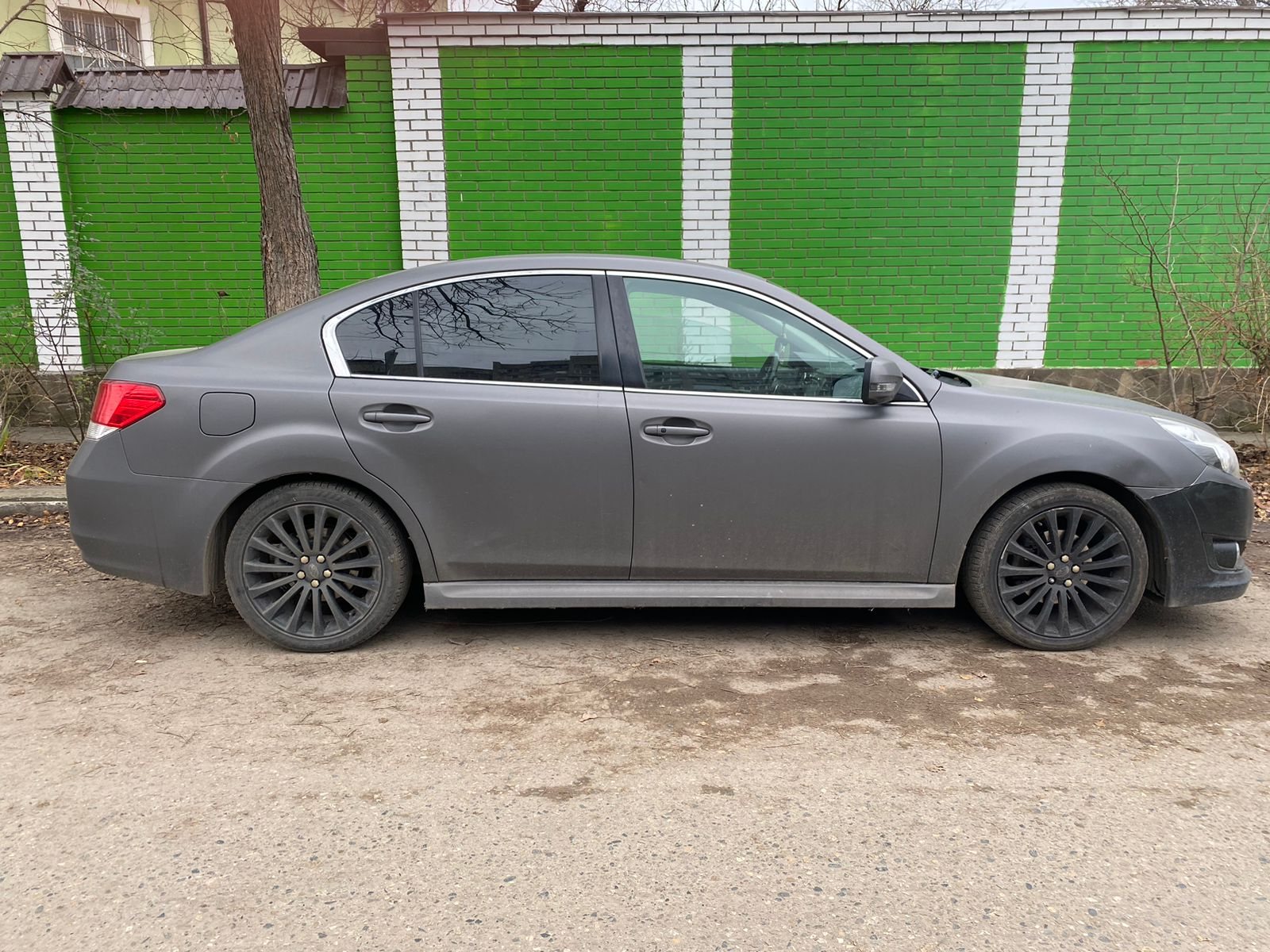 Subaru Legacy 2010 года