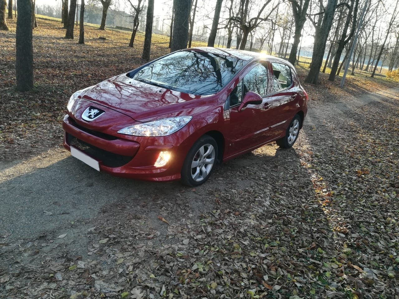 Peugeot 308 2009 года